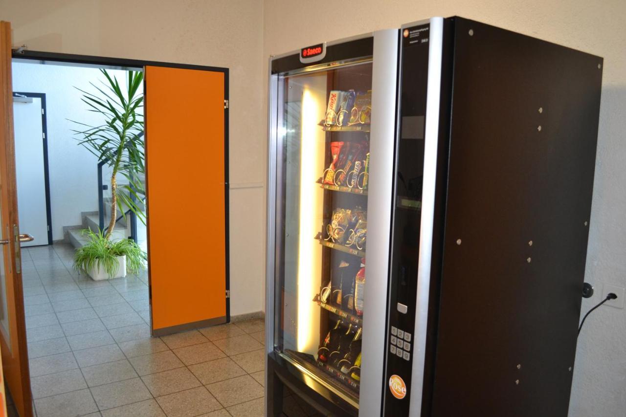Budget Motel Dällikon Buitenkant foto